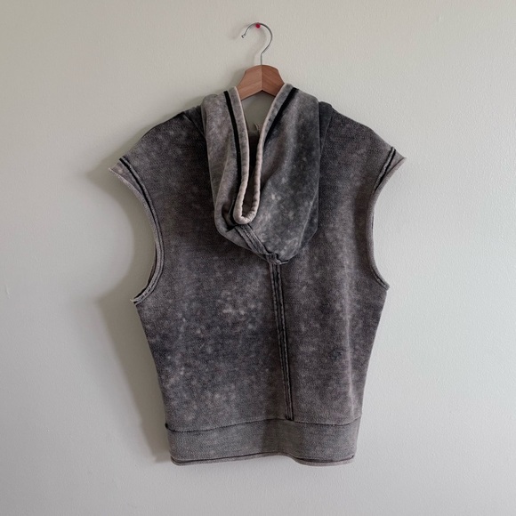 FREE PEOPLE Low Valley Hoodie Vest Size Small Oversized - Picture 5 of 5